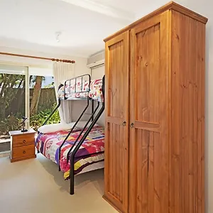 https://8-key-court-noosa-heads.hotelssunshinecoast.net